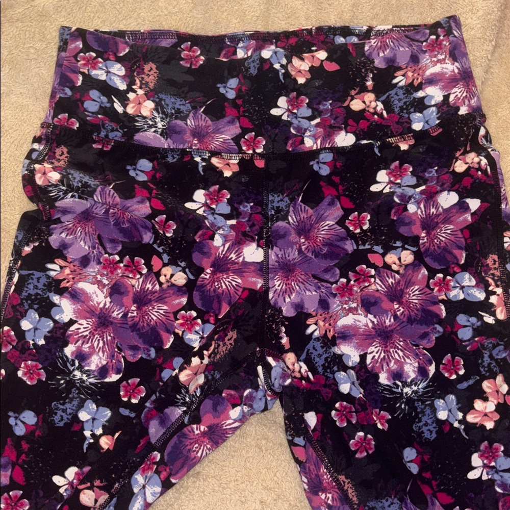 LIVI active leggings - Picture 2 of 5